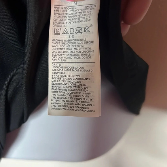 Black Old Navy Power Soft Active Tank. Size Medium - Picture 3 of 5